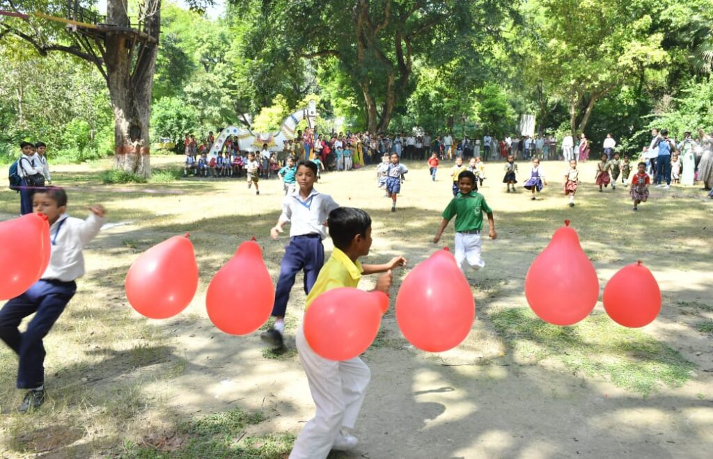 प्राणी उद्यान में वन प्राणी सप्ताह के तीसरे दिन बच्चों की खेलकूद प्रतियोगिता सामूहिक परिचर्चा कार्यक्रम का आयोजन