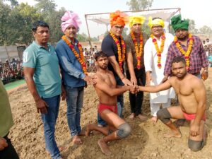 Wrestling competition in Deva fair